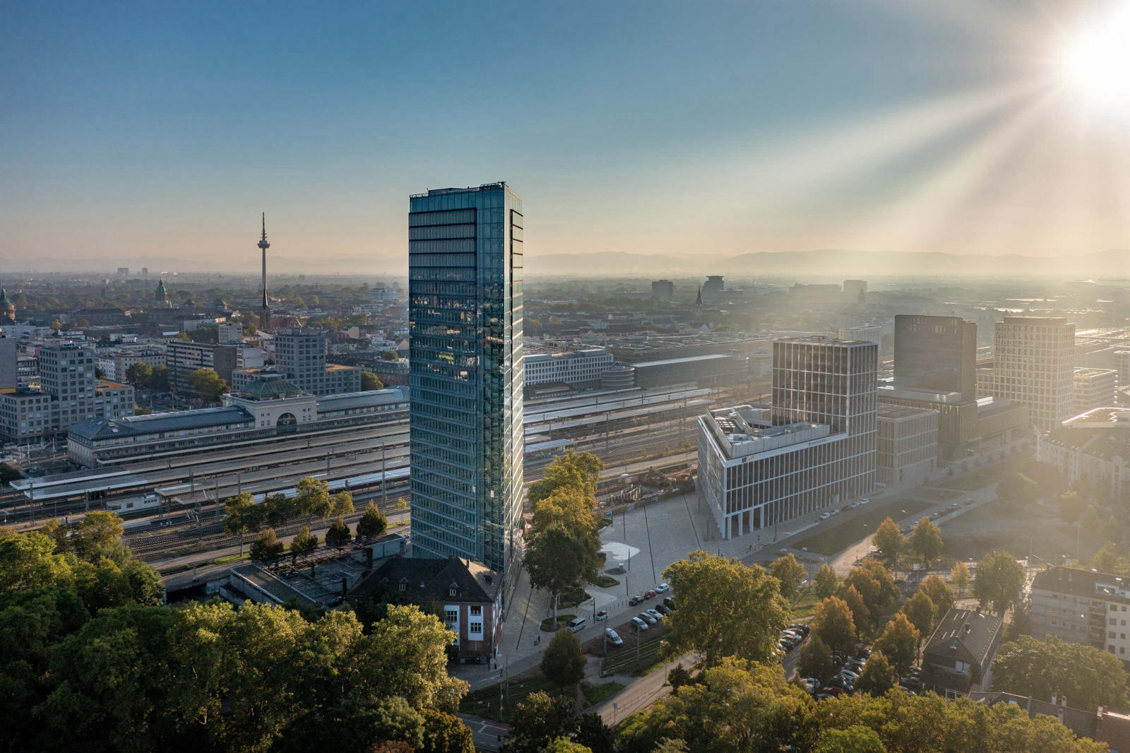 Turm bei Sonnenuntergang